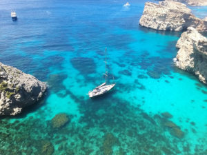 i malta private boat trips sail boat, sleima to blue lagoon