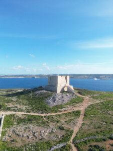 comino tower winter 